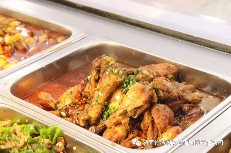 湖南鐘情餐飲管理有限責(zé)任公司,餐飲管理,鐘情餐飲管理,團(tuán)體膳食,大學(xué)食堂,學(xué)院食堂,學(xué)校餐飲
